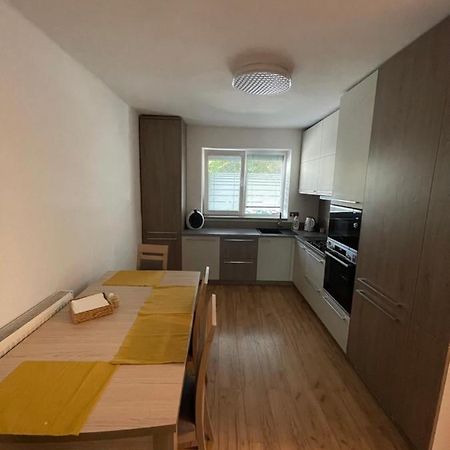 Apartman Daxnerko - Samostatny Dvojpokojovy Byt Братислава Екстер'єр фото