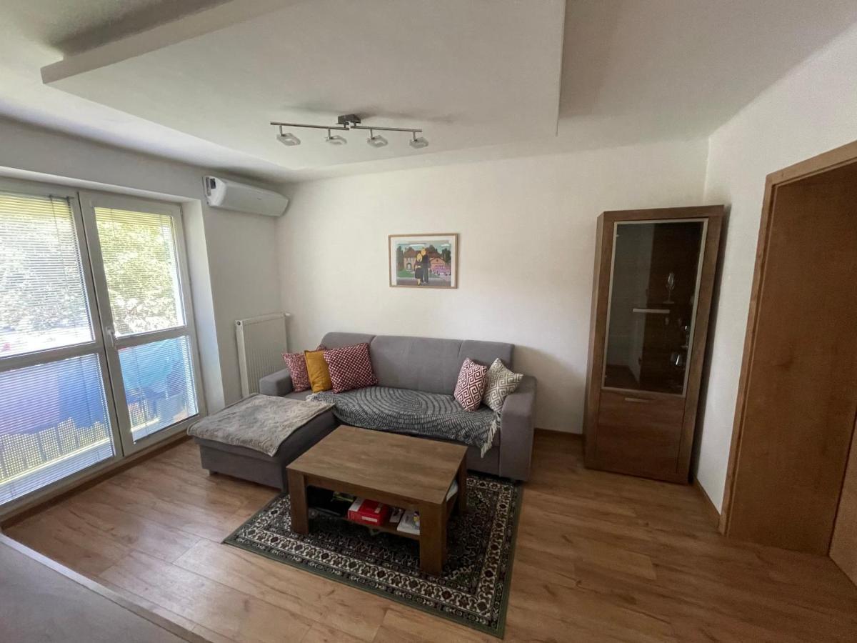 Apartman Daxnerko - Samostatny Dvojpokojovy Byt Братислава Екстер'єр фото